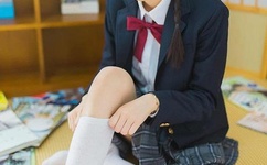 办公室桌子做剧烈运动打扑克